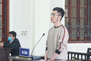 Giới thiệu là nhân viên ngân hàng để lừa đảo 11 tỉ đồng