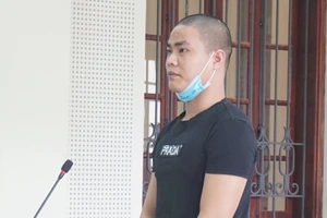 Tù chung thân vì rủ bạn đi giấu ma túy trong quần 