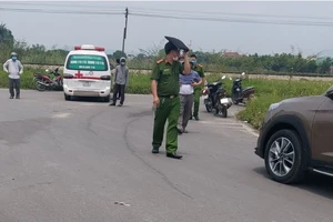 Điều tra 1 thi thể quấn trong chăn ở Nghệ An