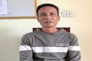 Khởi tố kẻ hiếp dâm người phụ nữ câm trên cánh đồng 