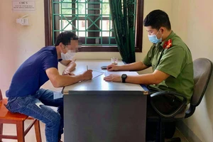 Bị công an mời vì khoe 'đã có thuốc nam điều trị COVID'