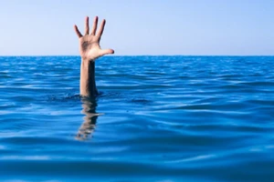 2 cháu bé 3 và 4 tuổi bị đuối nước thương tâm 