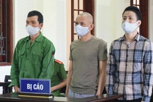 Tuyên tử hình 3 bị cáo ôm vàng, tiền đi buôn ma túy