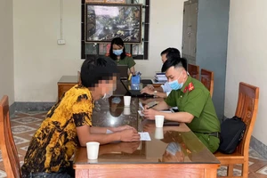 Phạt người bịa chuyện 2 cô gái 'có biểu hiện lạ' đăng Facebook, để bán hàng