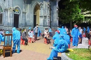 Hà Tĩnh thông báo khẩn tìm người từng đến 5 địa điểm liên quan các ca COVID-19