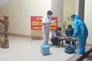 Hà Tĩnh: Thêm 1 trẻ em 2 tuổi và 10 người lớn nhiễm COVID-19