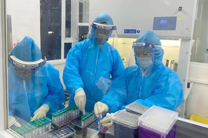 Một F1 ở Hà Tĩnh dương tính với COVID-19 sau 5 lần xét nghiệm