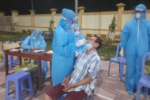 Nghệ An thêm 3 F1 và 1 ca sàng lọc cộng đồng dương tính với COVID-19