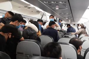 1.000 người ở TP.HCM sẽ được đón về quê Nghệ An bằng máy bay