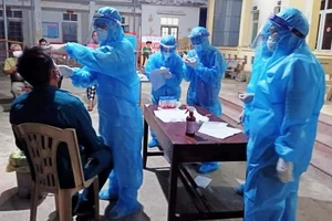 Đi ô tô cá nhân từ Bình Dương về Nghệ An dương tính COVID-19 