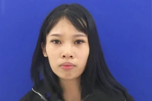 Bắt giữ cô gái lập Facebook mạo danh người khác để lừa tiền