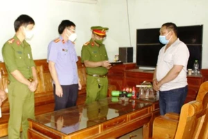 3 người ở Nghệ An bị khởi tố vì giúp giám đốc khai thác đá trắng trái phép