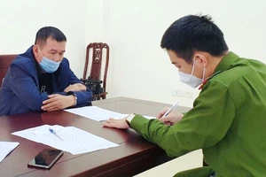 Trùm sới bạc lớn ở Nghệ An ra đầu thú, khai chi tiết việc tổ chức đánh bạc 