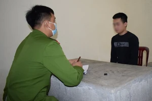 Bắt người giả gái xinh lên mạng kêu gọi từ thiện chiếm đoạt tiền