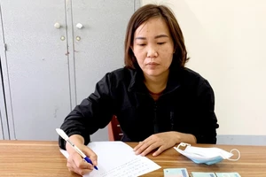 Khởi tố 1 phụ nữ lập Facebook ảo để lừa tiền đàn ông 