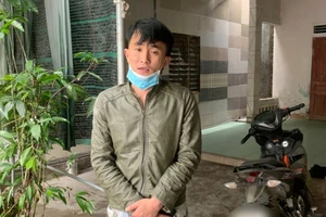 Vào chùa trộm nồi đồng cổ mang đi bán