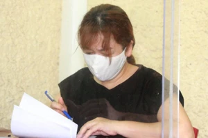 Bắt người phụ nữ giả danh nhà báo lừa dân 9 tỉ đồng 