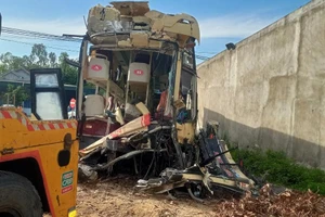 Công an thông tin vụ xe khách tông xe bồn làm nhiều người thương vong