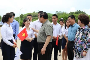 Thủ tướng Chính phủ: Doanh nghiệp tư nhân phải dám nghĩ dám làm, chống tiêu cực