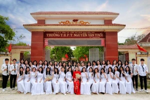 Lớp học 42 em ở nông thôn Hà Tĩnh có điểm trung bình môn Văn trên 9 điểm 