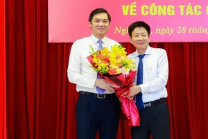 Ông Hoàng Nghĩa Hiếu giữ chức Phó Bí thư Tỉnh ủy Nghệ An