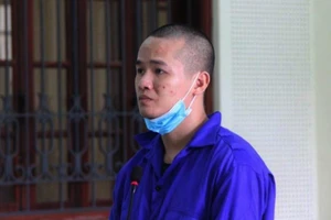 Dàn cảnh cướp tiền rồi bỏ trốn, lãnh 8 năm tù