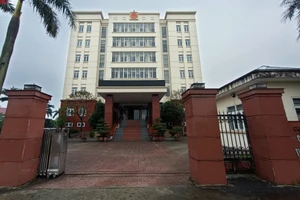 Bị kiện đòi 3 tỉ, quyền đội trưởng kiểm tra thuế ở Hà Tĩnh mất liên lạc