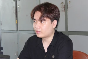 Bắt khẩn cấp thanh niên 24 tuổi hack Facebook 