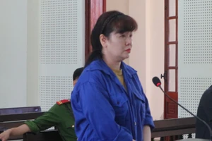 Làm giả thẻ nhà báo đi lừa 12 tỉ đồng để phẫu thuật thẩm mỹ 