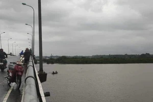 Đã vớt được thi thể thanh niên từ Hà Giang vào Hà Tĩnh nhảy cầu 