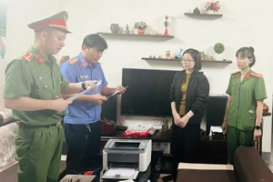 Một cô gái lừa nhiều người đàn ông để chiếm đoạt 12 tỉ 