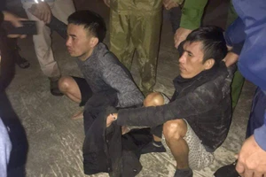 Cảnh sát kể giây nổ súng bắt 2 phạm nhân trốn trại giam Xuân Hà