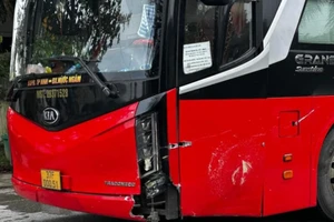 Đi bán hàng mưu sinh, 2 vợ chồng gặp tai nạn tử vong