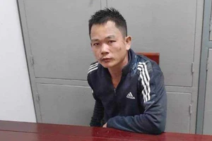 Khởi tố kẻ tông ngã cô gái rồi kéo xuống ven đường hiếp dâm