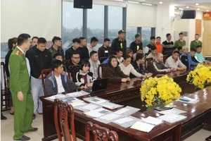 Bắt 32 nghi phạm trong băng nhóm chuyên giả danh cán bộ tư pháp gọi điện lừa đảo người dân