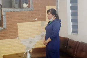 1 phụ nữ mất 4,5 tỉ đồng vì bị nhân viên ngân hàng 'dỏm' lừa mua USD giá rẻ