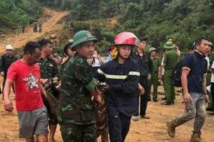 15 công nhân thoát chết trong vụ sạt lở đất vùi lấp lán trại ở Hà Tĩnh 