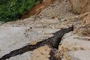 Lại xuất hiện sụt lún, đứt gãy nguy hiểm ở quốc lộ 16, Nghệ An