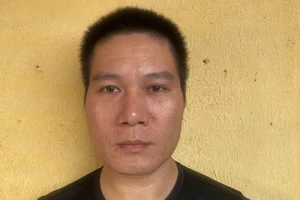 Khởi tố nhân viên giao hàng nhanh về tội tham ô tài sản