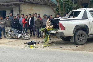 Tông vào xe bán tải, 2 học sinh lớp 11 thương vong