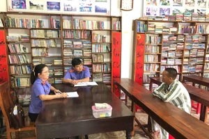 VKSND tỉnh Nghệ An kiểm sát đột xuất trại giam sau khi 1 phạm nhân tự tử