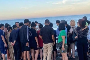 Nữ điều dưỡng kịp cứu cụ bà đuối nước 