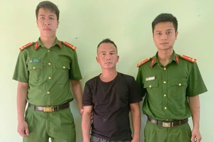 Bắt người đàn ông cạy tủ trộm vàng để trả nợ