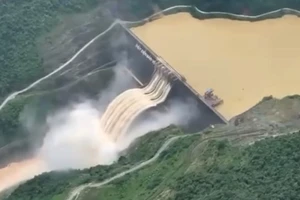 Nghệ An hỏa tốc thực hiện lệnh vận hành hồ chứa thủy điện Bản Vẽ để giảm lũ cho hạ du