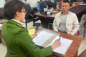 Vụ tài xế biểu hiện lạ sau tai nạn lật xe Santafe : Tạm giữ hình sự tài xế 