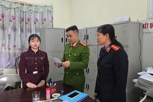 Khởi tố 5 bị can là cán bộ y tế giả mạo trong công tác