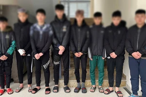 Vụ quấy rối cô gái khi đi 'bão' ở hầm Kim Liên: Tạm giữ hình sự 5 người