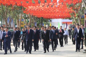 Tổng Bí thư Tô Lâm dâng hương tưởng niệm Chủ tịch Hồ Chí Minh tại Nghệ An