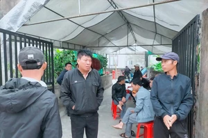 Hai chị em và trẻ sơ sinh tử vong nghi do đốt than củi để sưởi ấm