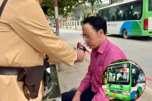Uống nửa lon bia khai xuân, tài xế ô tô 'dính' nồng độ cồn 